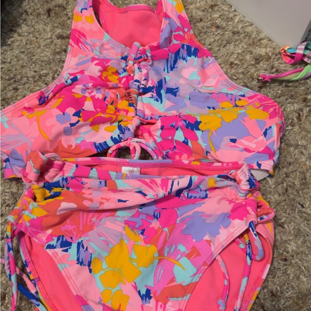 Multiple Swimsuits - image 6